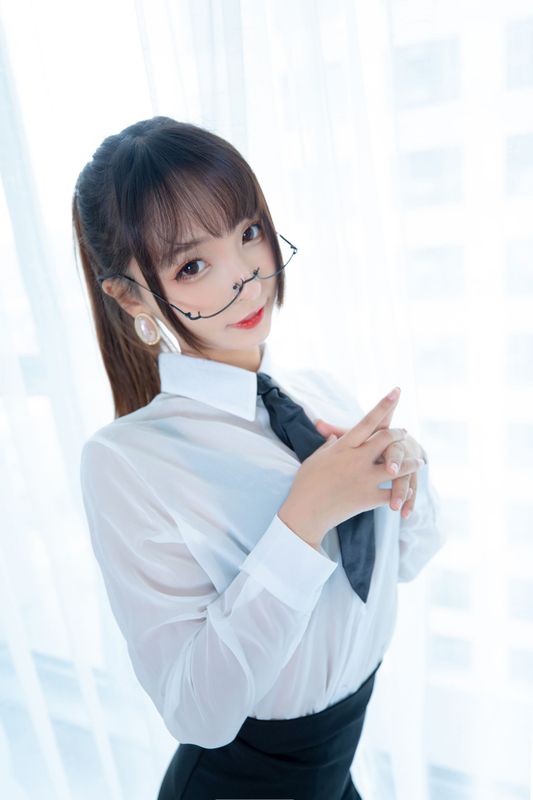 神楽板真冬 ホワイトオフィス [150P] - 机器猫次元