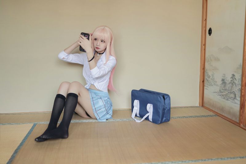 爱老师_PhD – 喜多川海梦 校服 泳装 [17P]