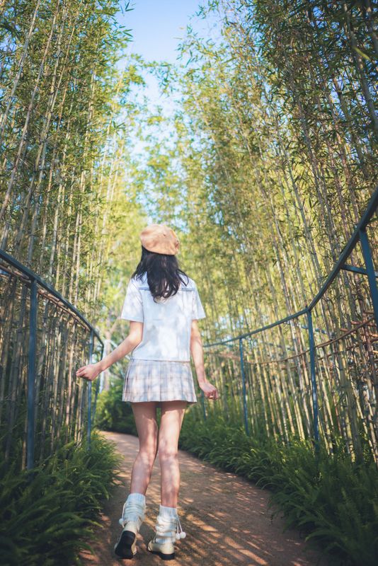 清纯妹子西瓜 白云森林 [39P] - 机器猫次元