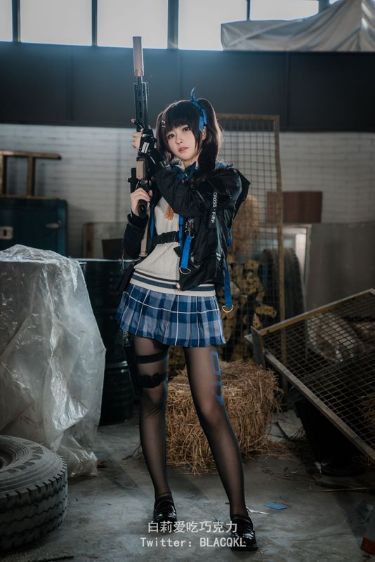 白莉爱吃巧克力 – 关小雨 [29P]