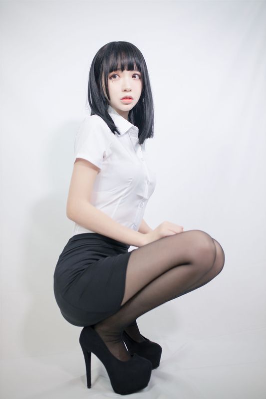 疯猫ss – OL制服 [40P] - 机器猫次元