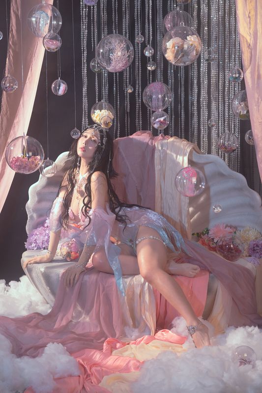 云溪溪 – 奶桃 海的女儿 [39P] - 机器猫次元