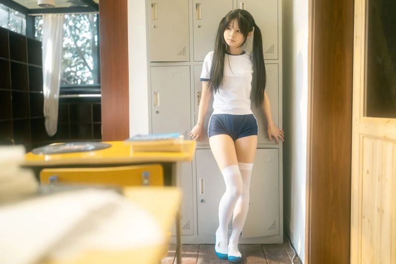 rua阮阮 – 春の更衣室-体操服 [47P] - 机器猫次元