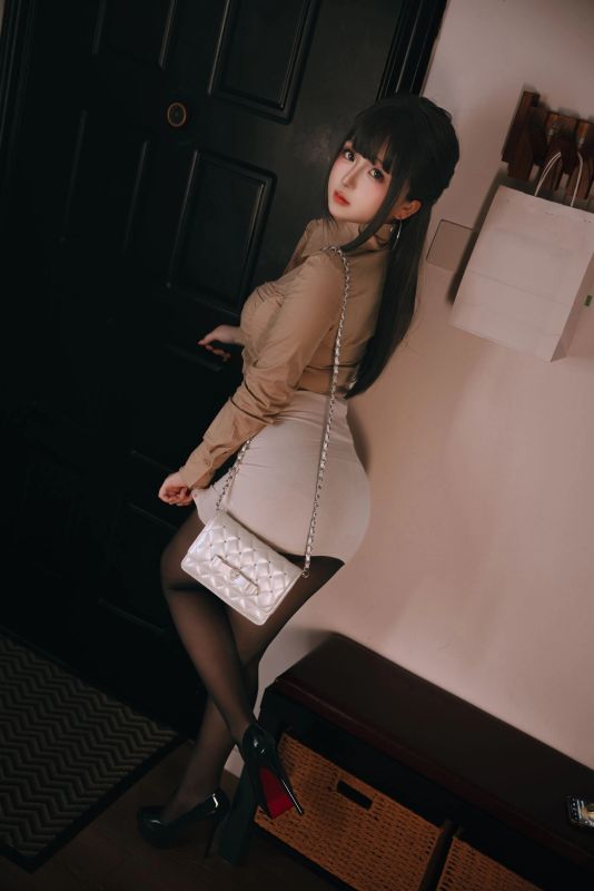 日奈娇 – 醉酒的同事 [120P] - 机器猫次元