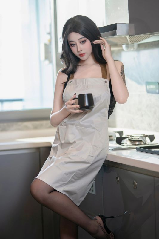 奈汐酱nice 6月最新 – 超美主妇 [80P] - 机器猫次元