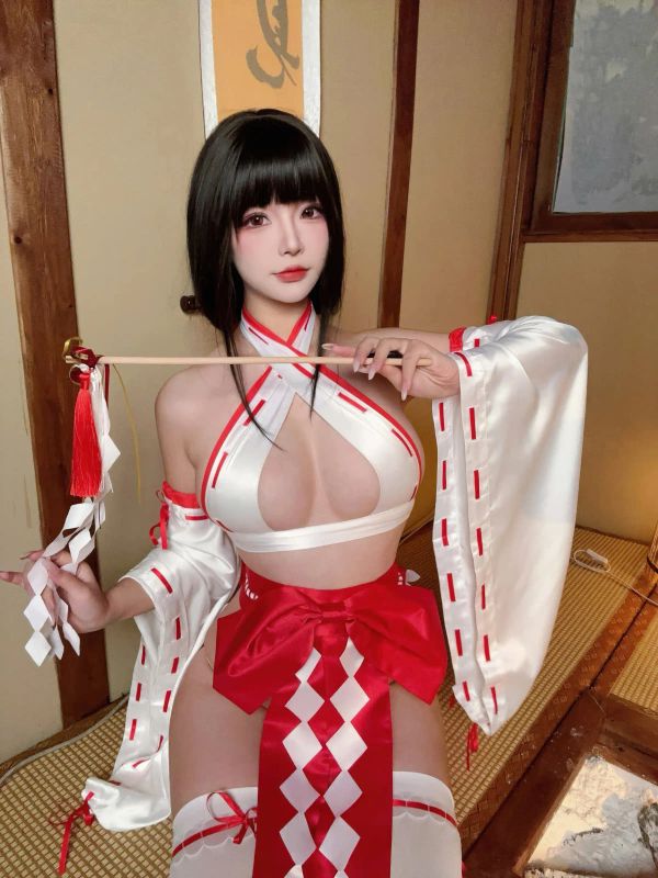 yuuhui玉汇 – Patreon订阅 传统女巫 [51P] - 机器猫次元