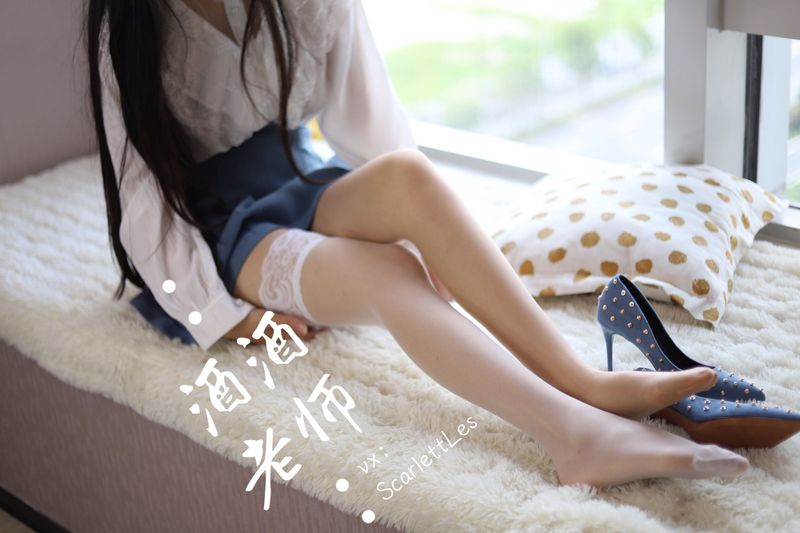 酒酒老师 – 蓝色短裙白丝少女风 [59P] - 机器猫次元
