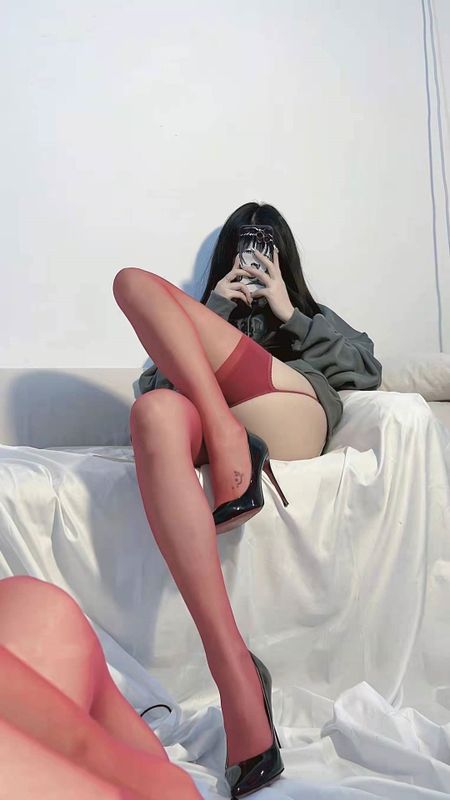 陈佩奇yyyy – 撕烂的肉丝 [26P] - 机器猫次元