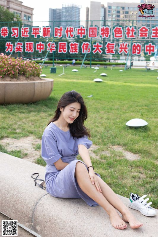 物恋传媒 No.043 湛蓝连衣裙搭配板鞋船袜 [187P+1V1.28GB] - 机器猫次元