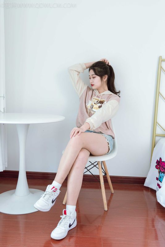 物恋传媒 NO.1042 小敏-迷失过往 [148P+1V／3.32GB] - 机器猫次元