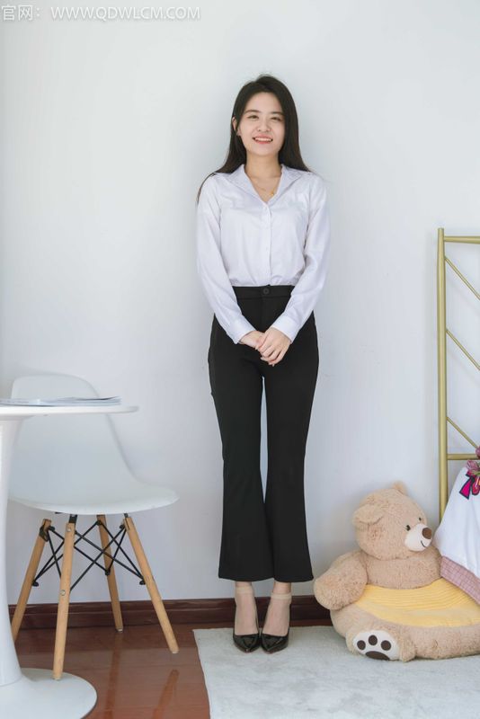 物恋传媒 NO.1333 然然-回忆的沙漏 [148P]