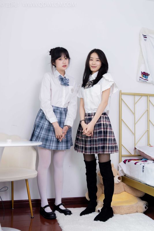 物恋传媒 NO.1582 菜菜&小敏-学院姐妹花 [176P-1V-6.44G]