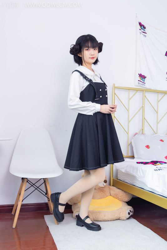 物恋传媒 NO.1799 暗月-爱笑的眼睛 [150P-1V-3.34G] - 机器猫次元