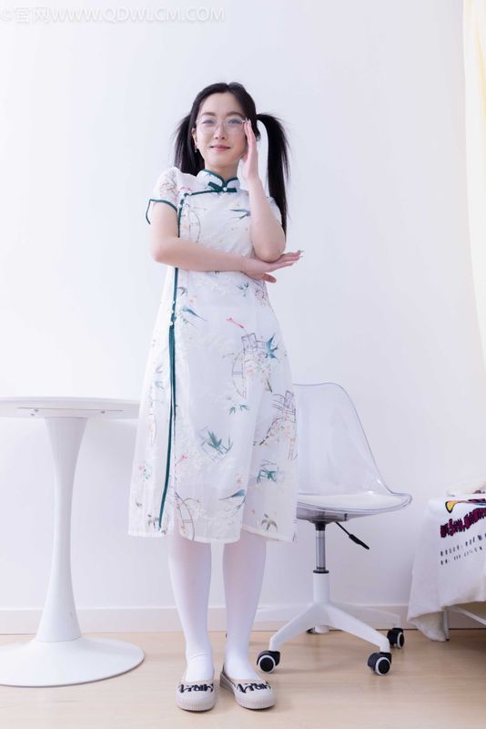 物恋传媒 NO.1935 川川-池中鱼 [159P-1V-4.61G] - 机器猫次元