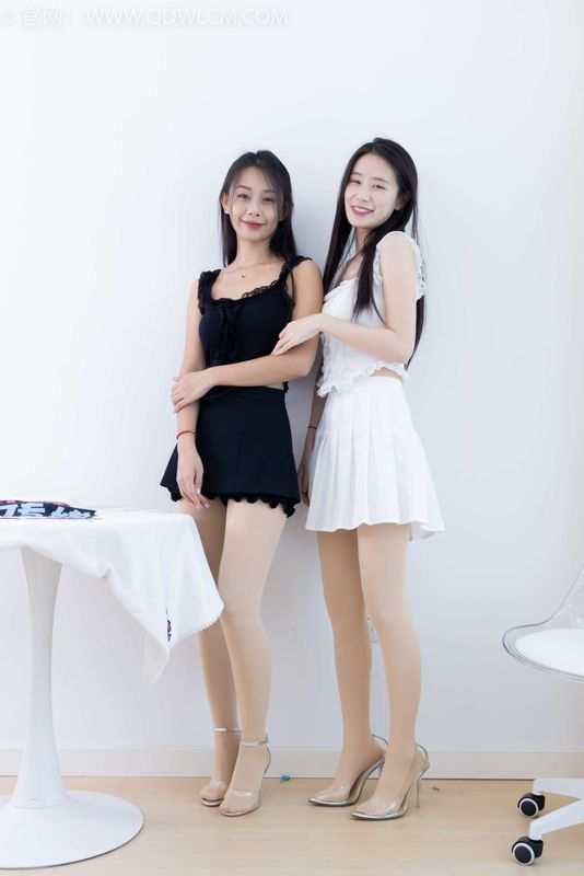 物恋传媒 NO.2210 菜菜&岚岚-要你的温柔[200P-1V-6.94G] - 机器猫次元