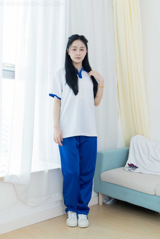 物恋传媒 NO.2241 美兔-板鞋、黑网袜、校服裤里丝[155P-1V-4.29G] - 机器猫次元