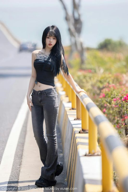 XIAOYU 语画界 Vol.1047 奶瓶. 性感蛋黄色性感写真 [99P] - 机器猫次元