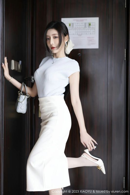 XIAOYU 语画界 Vol.1059 王馨瑶yanni 淡粉色内衣性感写真 [85P] - 机器猫次元