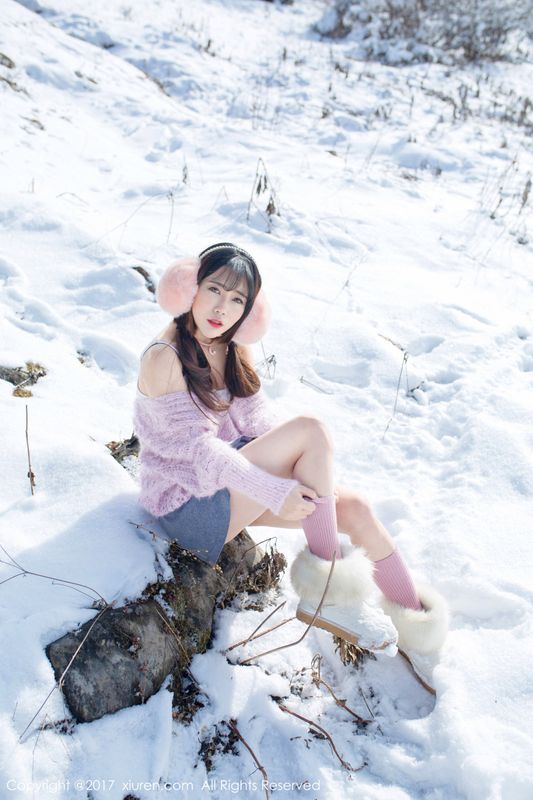 兜豆靓Youlina《冬天雪地人体摄影》 秀人网XIUREN No.720 - 机器猫次元