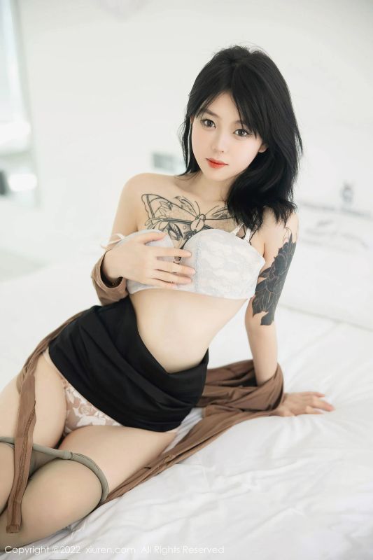 秀人网 No.5587 奶瓶. 大理旅拍 - 机器猫次元