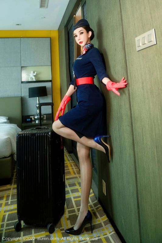 秀人网 No.5609 陈怡曼 制服美腿