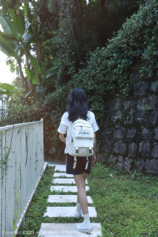 XiuRen 秀人 No.6895 糖豆sisi 学妹制服诱惑首套写真 [55P] - 机器猫次元