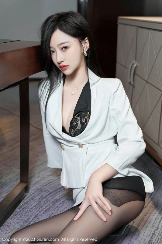 XiuRen 秀人 No.6900 妙可可Cheese 魅惑黑丝性感写真 [81P]