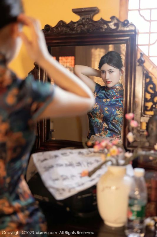 XiuRen 秀人 No.7051 诗诗kiki 蓝色图纹旗袍性感写真 [83P] - 机器猫次元