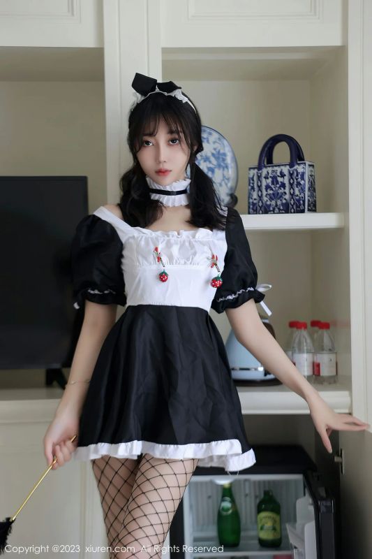 XiuRen 秀人 No.7217 玥儿玥er 黑白拼色女仆杭州旅拍 [76P] - 机器猫次元