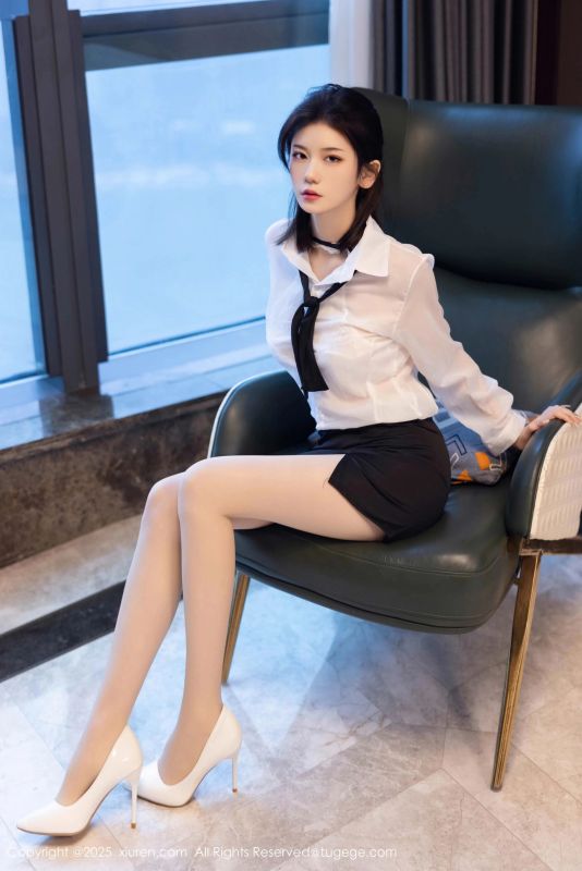 秀人网 凌七七 Vol.11077 [79P] - 机器猫次元