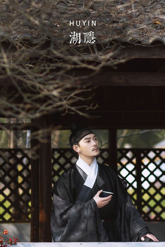 庄翰_Roya – 《湖隐》[18P]