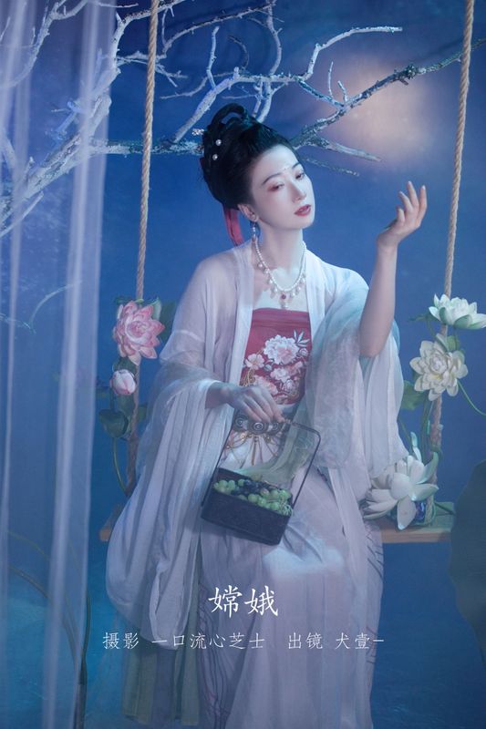 犬壹- – 《嫦娥》[33P]