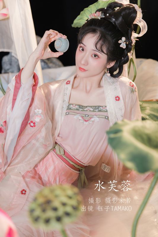 钰子-舞者王钰 – 《水芙蓉》[28P] - 机器猫次元