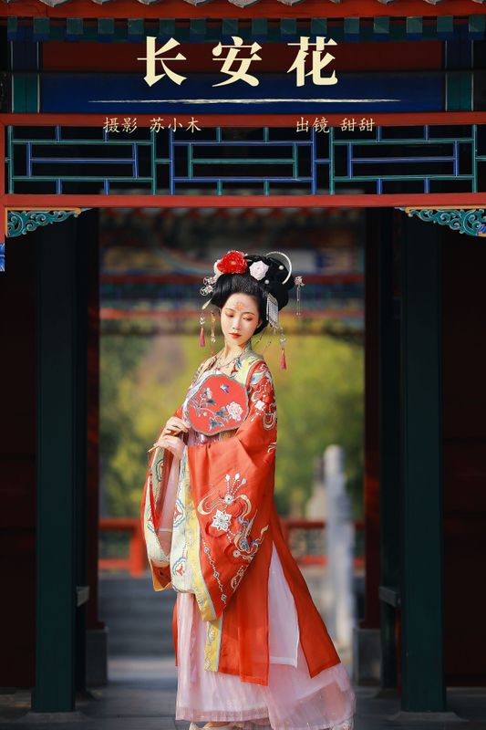 甜甜 – 《长安花》[22P]