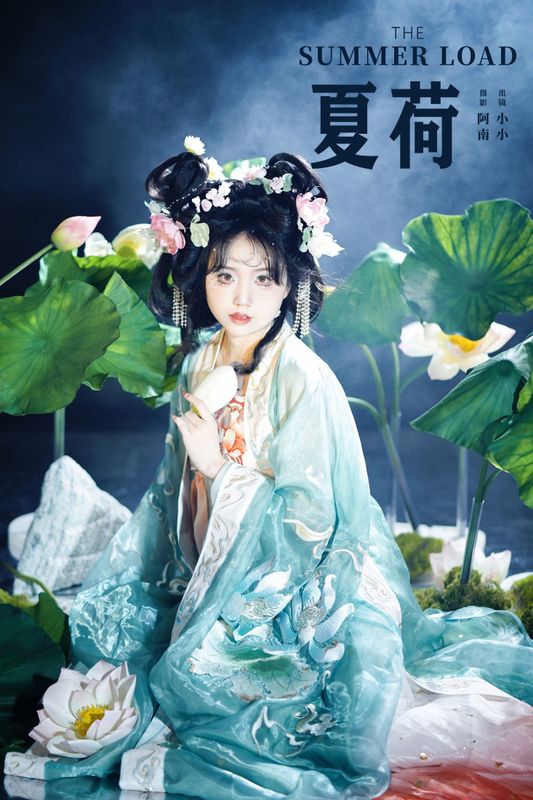 小小 – 《夏荷》[21P]