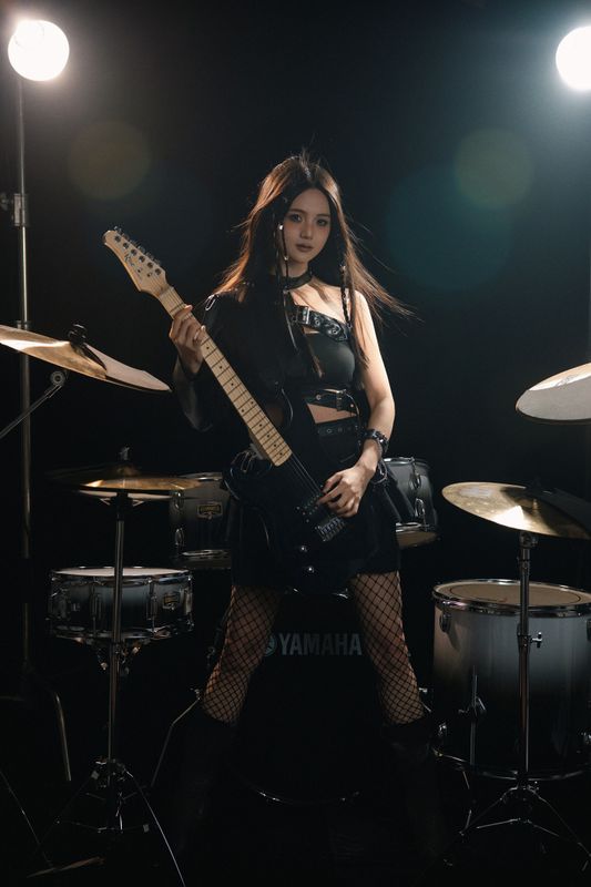 都都 莎莎 – 《暗黑乐队姐妹花》[22P] - 机器猫次元