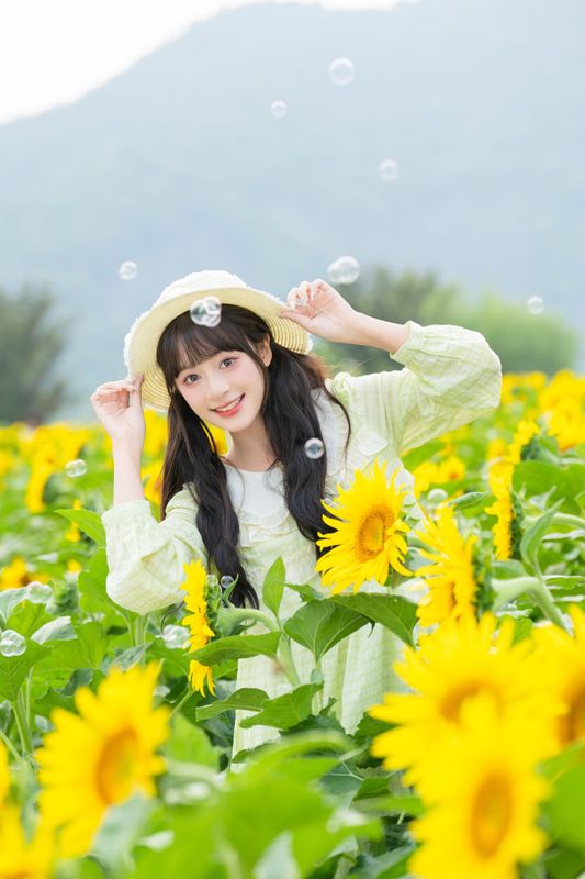 夏芋小年 – 《永远明媚》[20P] - 机器猫次元