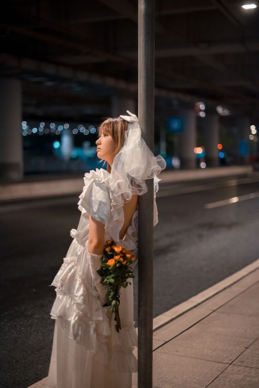 苏苏 – 《婚纱背后》[18P]