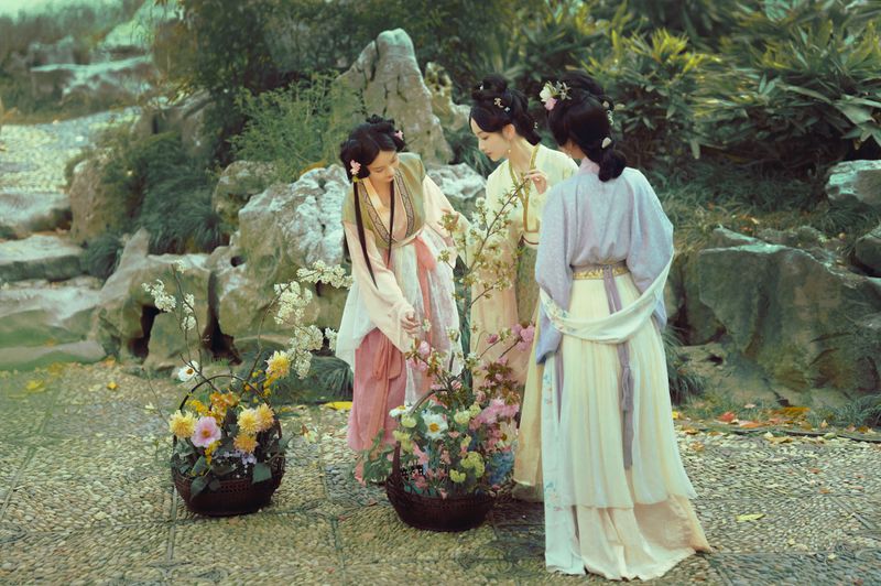 鱼尾酱 洺钰 九九睡不醒. – 《卖花担上》[29P] - 机器猫次元