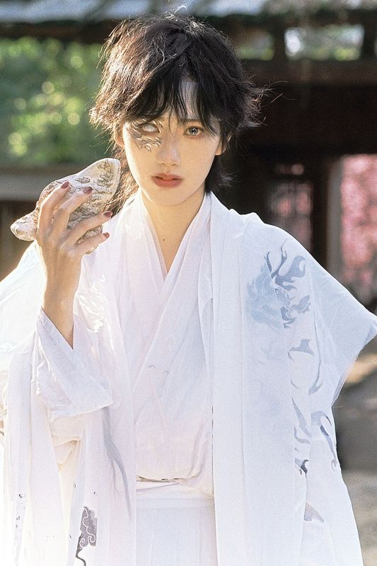 河里漂过的瓢儿白 – 《狐狸君》[16P] - 机器猫次元