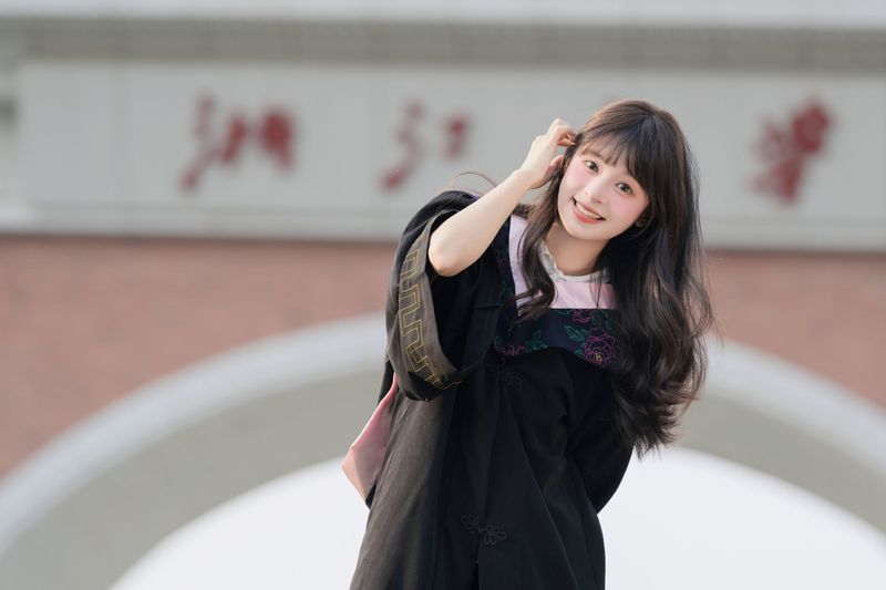 夏芋小年 – 《学士服》[18P] - 机器猫次元