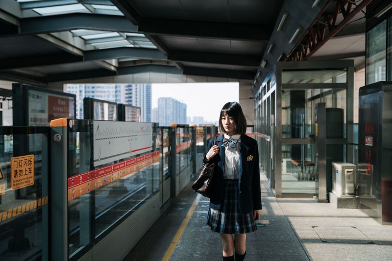 七七 – 《电影感日系地铁人像》[23P] - 机器猫次元