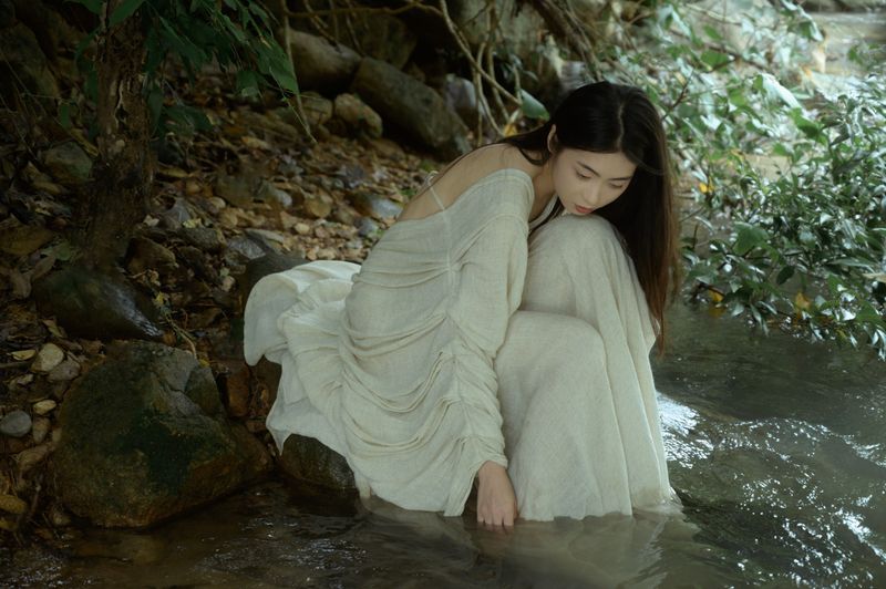 半个月亮 – 《在林中》[22P] - 机器猫次元