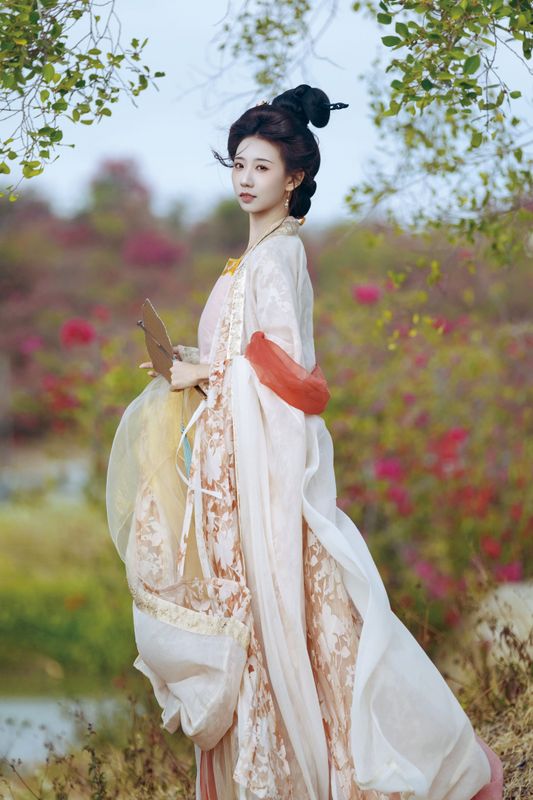 一只漫漫 – 《南湾花镇》[18P] - 机器猫次元