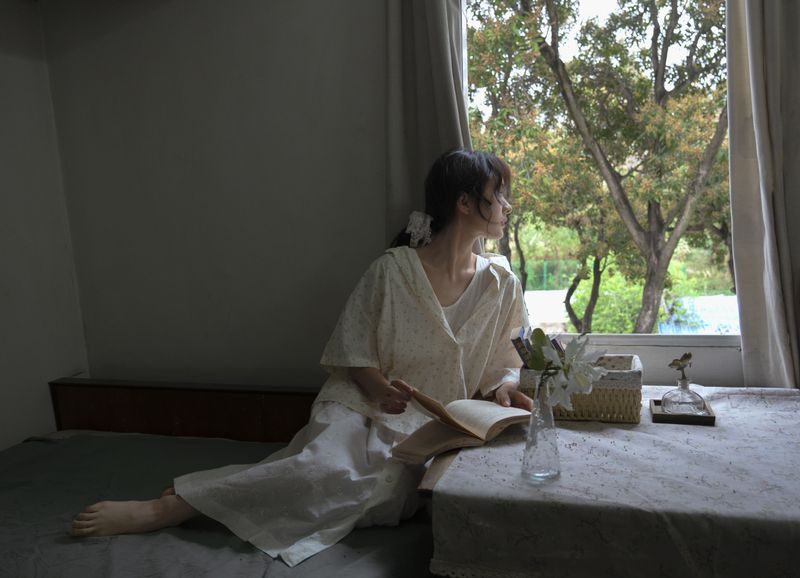 小雨天气 – 《窗畔漫读》[17P]