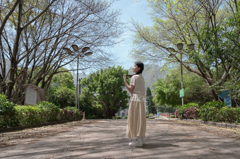 依鑫 – 《你走后时间开始练习轻手轻脚》[17P]