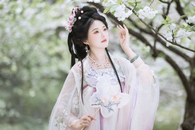 璐璐haley – 《樱花似雪》[43P] - 机器猫次元