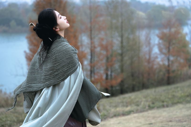二一芝 – 《风又起，叶落地》[19P] - 机器猫次元