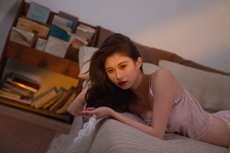 六六 – 《蕾丝与缎的絮语》[33P] - 机器猫次元