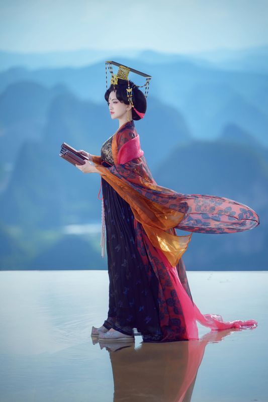 龙妹儿 – 《千里江山图》[13P] - 机器猫次元